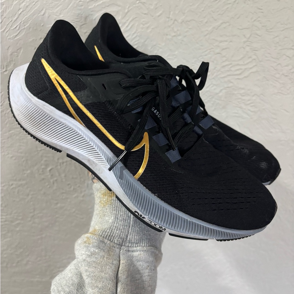 Nike Air Zoom Pegasus 38 Running Shoes Black/Metallic Gold Coin Womens size 8.5